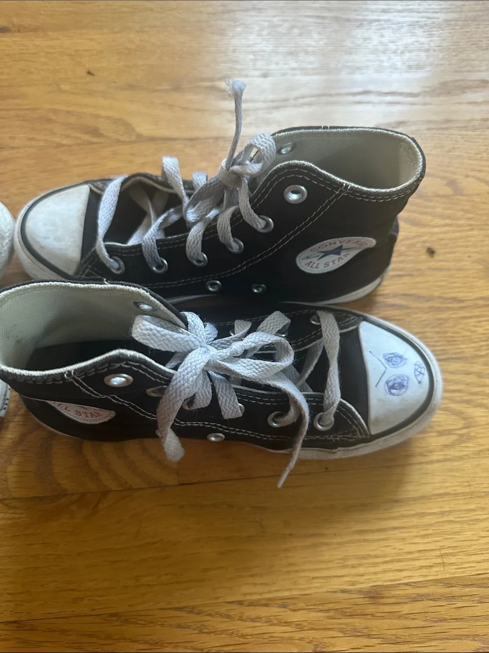Converse Kids High-Top Sneakers in Black and Silver Glitter size 13